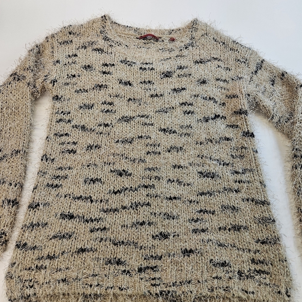 Fuzzy Sweater Womens Small "Red" Brand Matching Cowl Neck Scarf Tan And Black